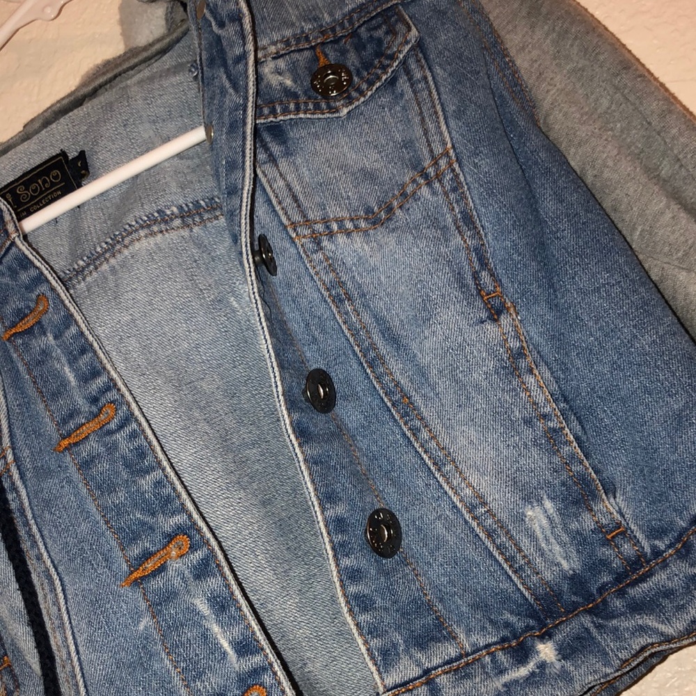 Jean jacket🧥 - Picture 3 of 3